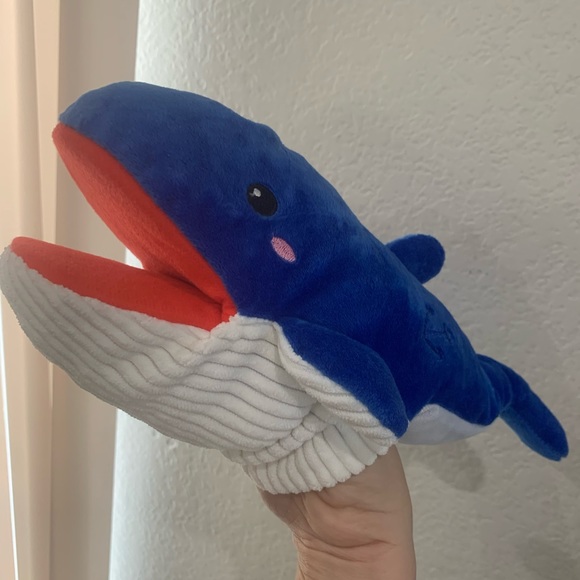Whale hand puppet - Picture 4 of 5